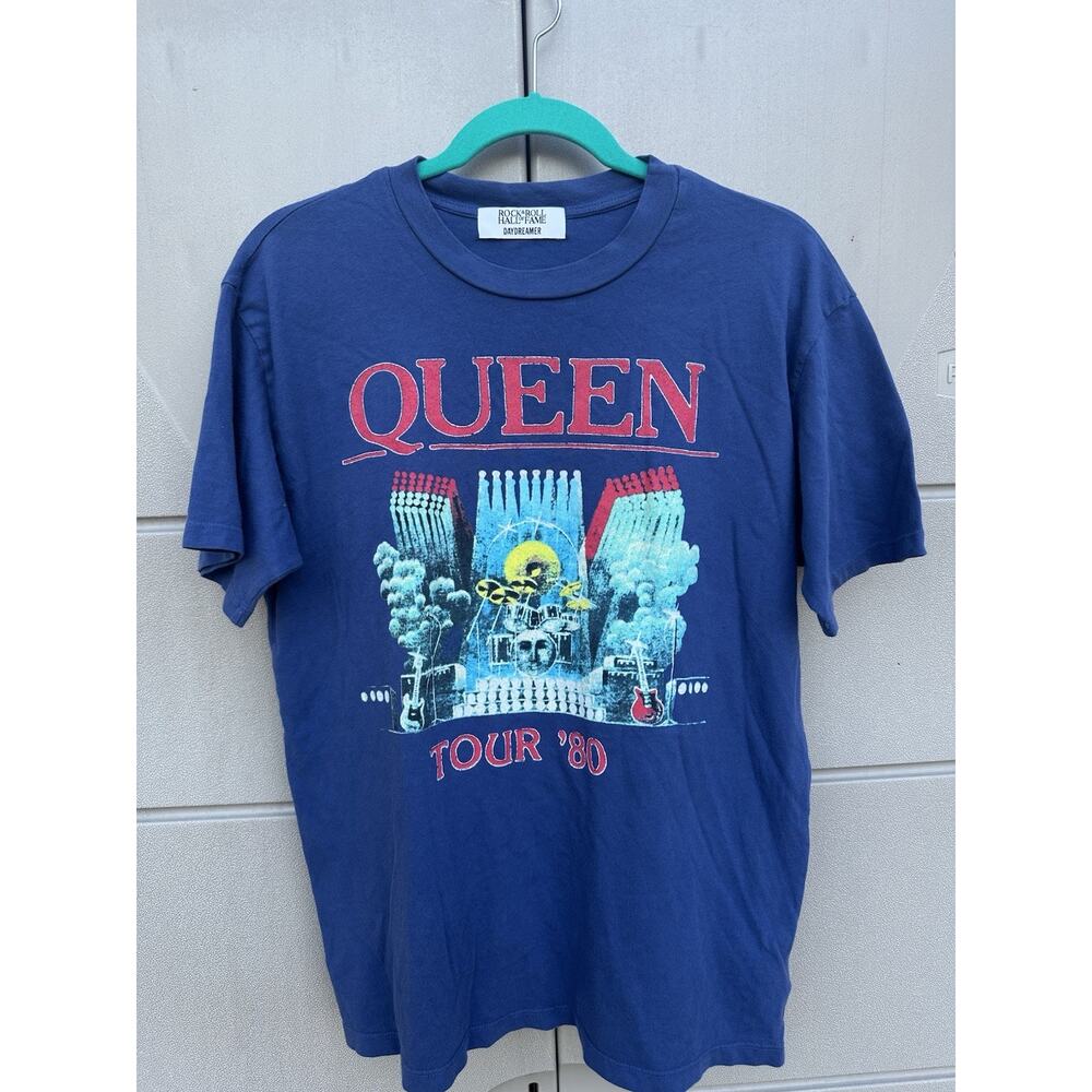 Daydreamer Rock Hall Of Fame Queen Tour 80 Woman's T-Shirt Blue Sz M READ - Picture 6 of 11